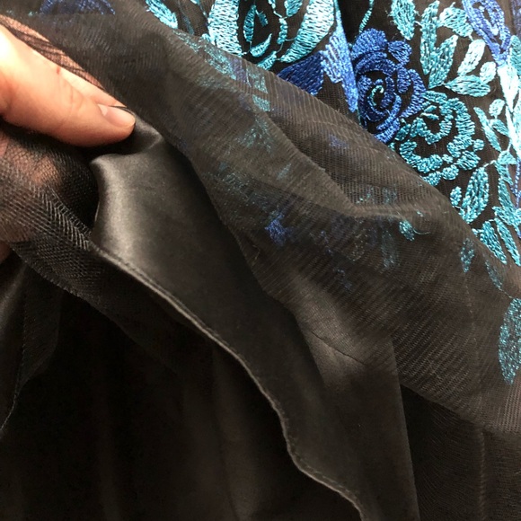 Tahari Black and Blue Floral Midi Dress - Picture 6 of 6